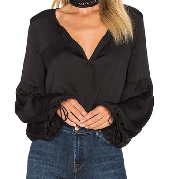 L'Academie The Airy Bell Sleeve Cropped Satin Black Blouse Womens X-Small - Picture 10 of 10